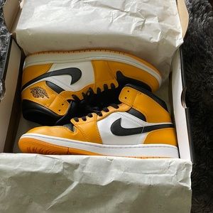 Jordan one pollen yellow